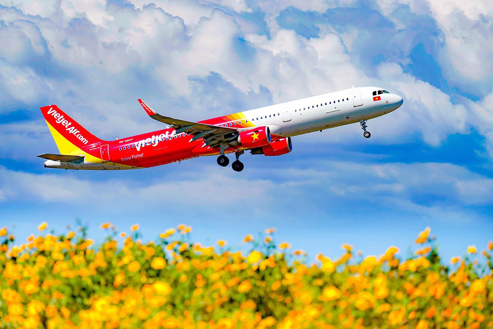 How to Book Cheap Domestic Flights in Vietnam